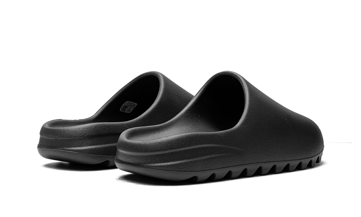 Yeezy Slide "Onyx 2022/2023" HQ6448
