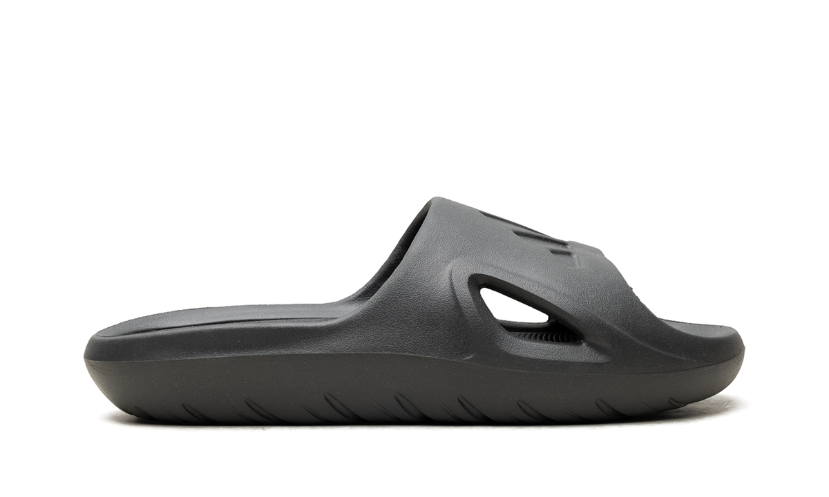 Adicane Slides "Carbon Core Black" HQ9915